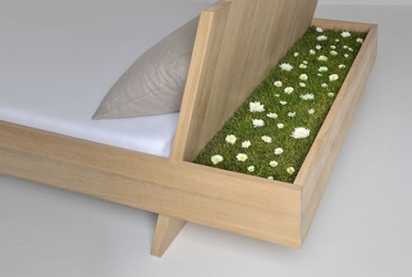 Кровать с ящиком для цветов