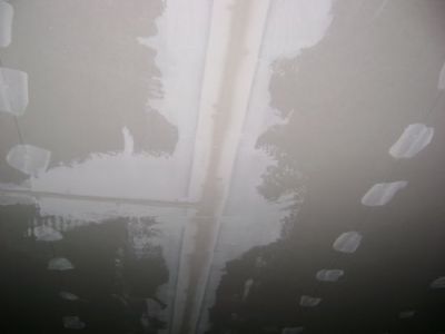 Как заделать швы гипсокартона на потолке